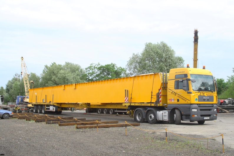 Suwnica bramowa Q= 16t/16t