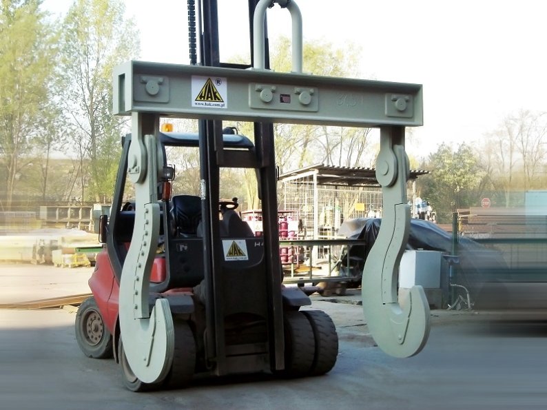 Special Spreader Beam for Ladle Transport