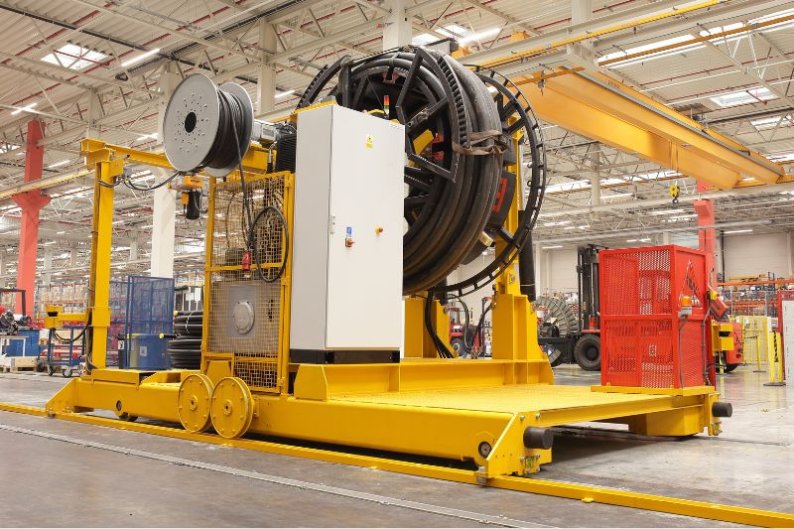 Zwijarka do zwojów cięgien stalowych