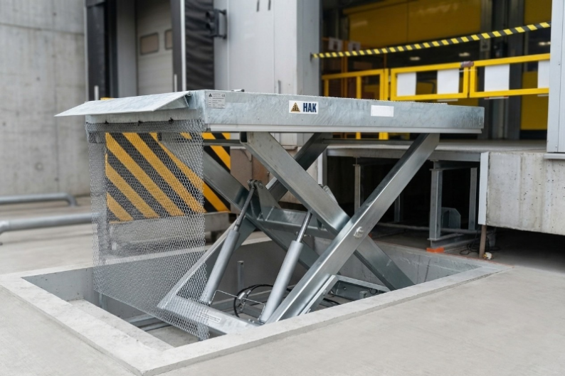 Dźwignik nożycowy hydrauliczny