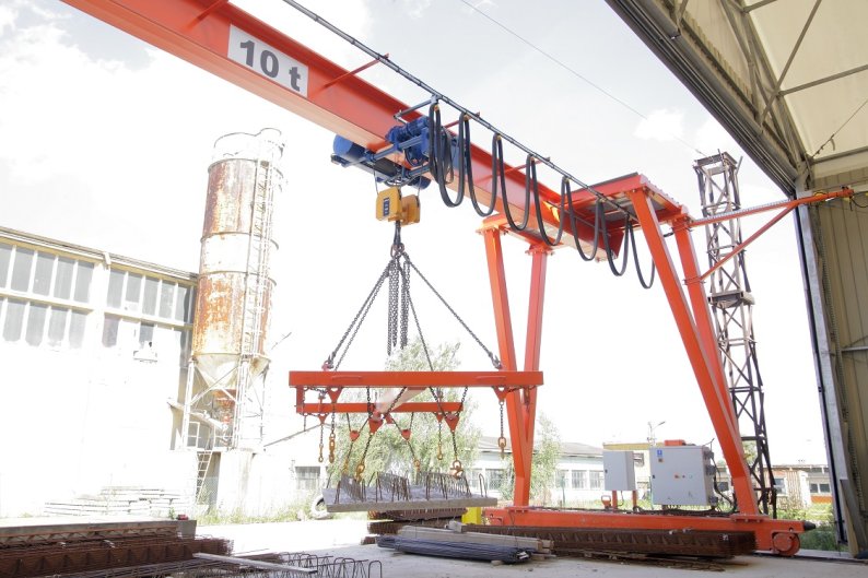 Gantry crane Q=10t
